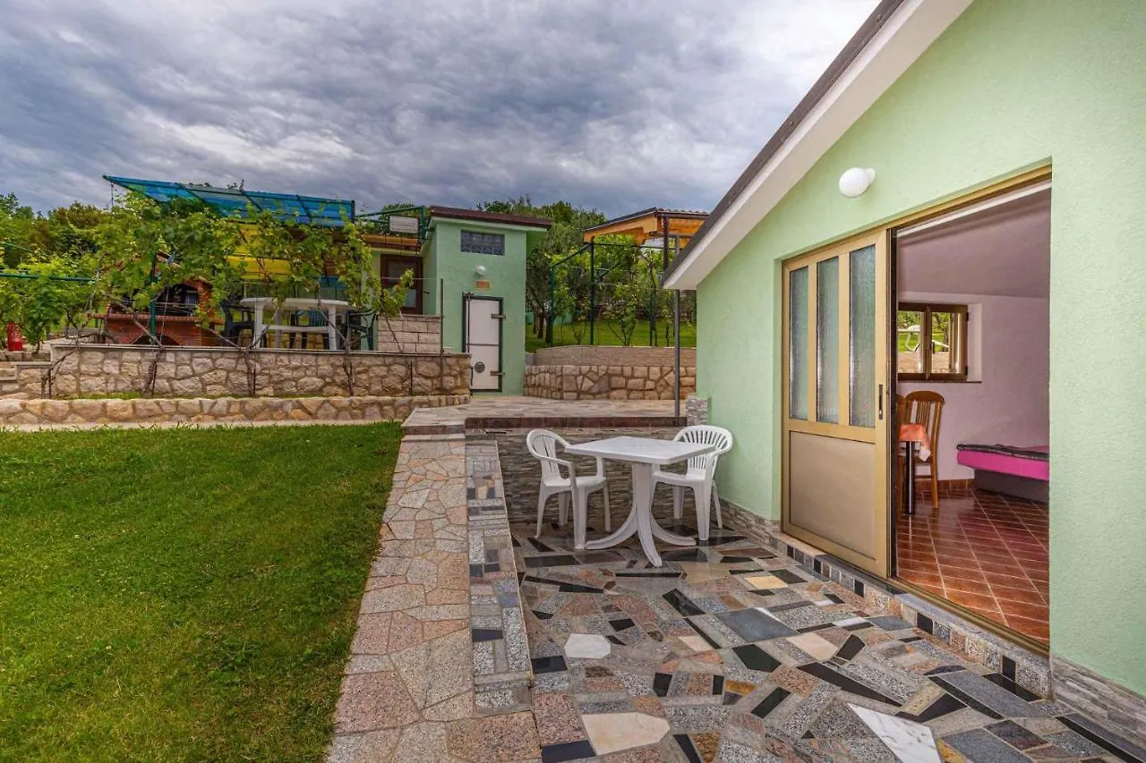 Apartments In Crikvenica 43070