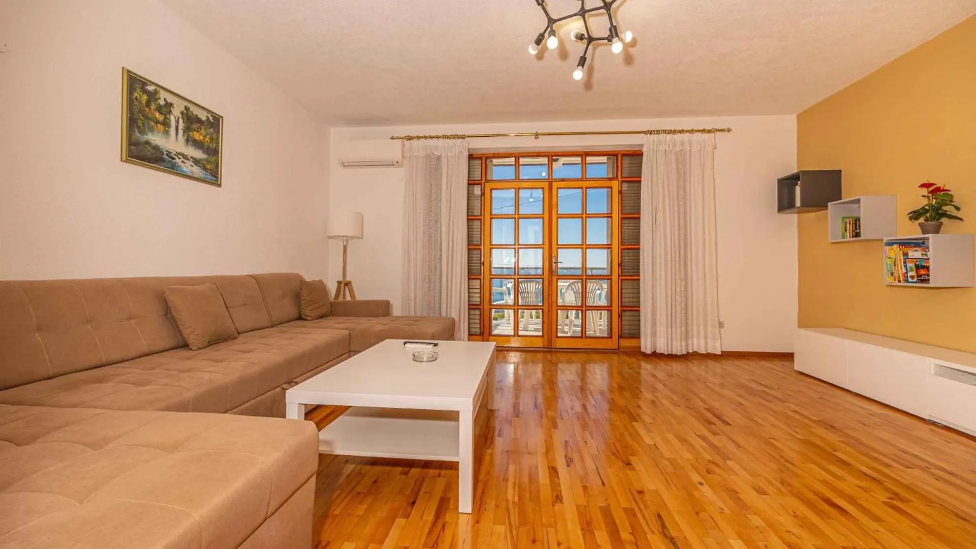 Apartments In Crikvenica 43070 0*,  Croatia